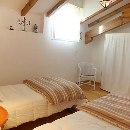 Charming T3 With Parking Near The Ocean *