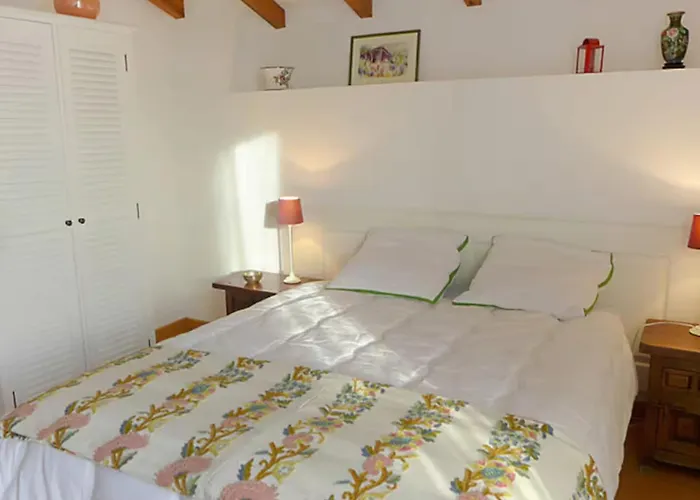 Charming T3 With Parking Near The Ocean * Saint-Jean-de-Luz