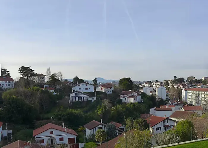 Charming T3 With Parking Near The Ocean * Saint-Jean-de-Luz